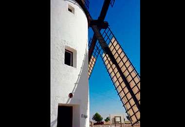 Primer molino de viento de La Mota. Año 1553