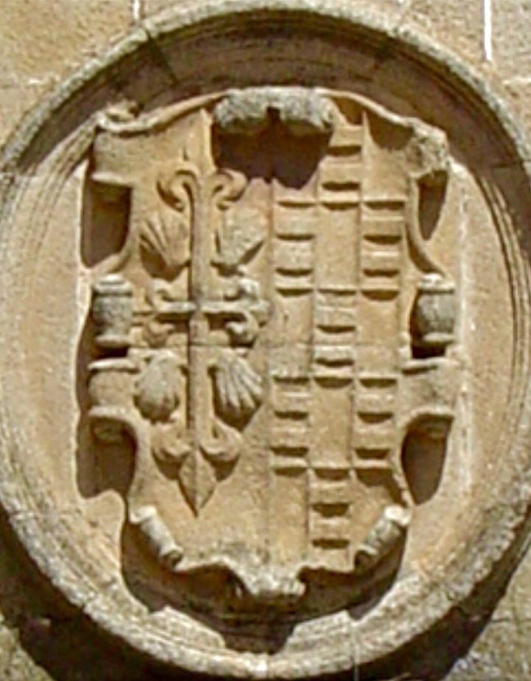 Escudo Ovando Ulloa