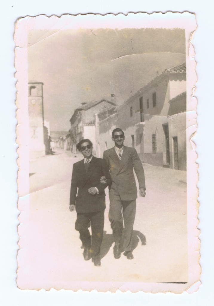 Antonio Fernández Peñalver y un amigo
