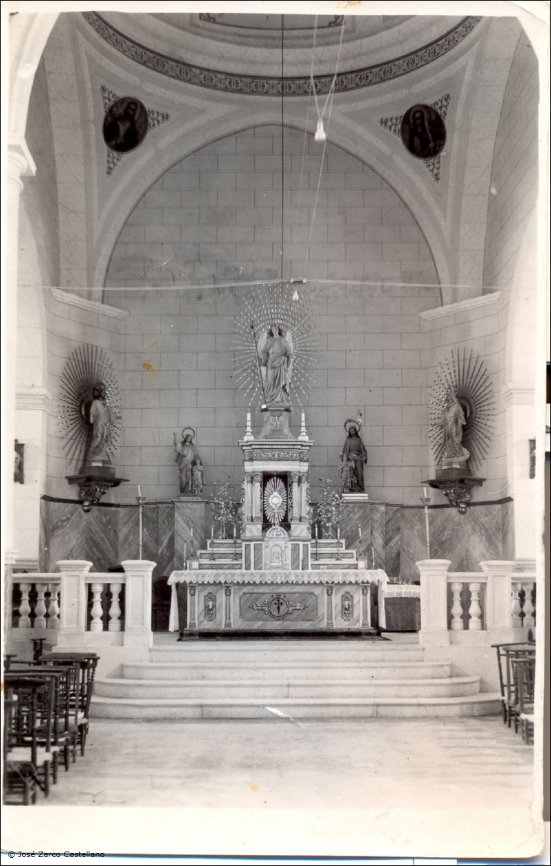 Imagen del Altar de la Iglesia tras la reconstrucción en 1942