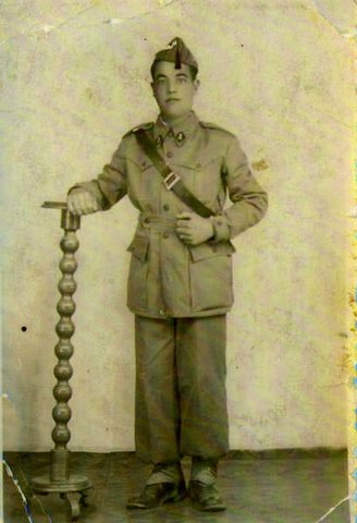 Apolonio Bernal, en el servicio militar.