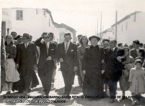 Inauguración del Barrio de Santa Rita. El Marqués de Villaverde, D. Inocencio (Obispo) y Félix Palacios, el 29 de marzo de 1954.