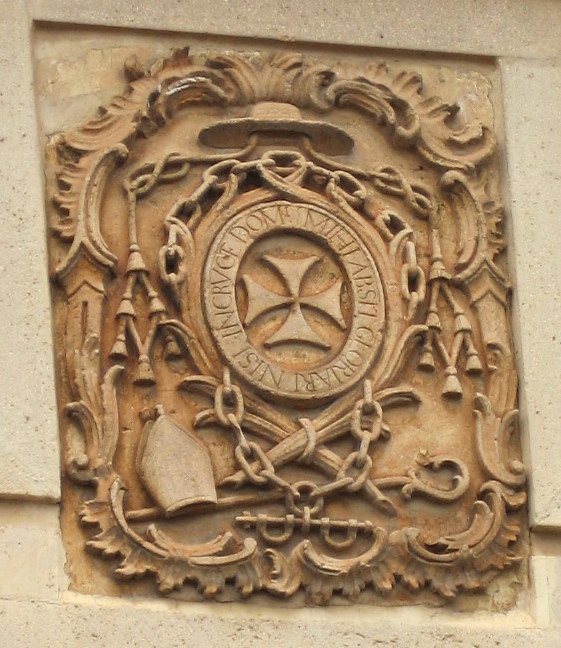 Detalle del escudo de la casa de Fray Alonso Cano